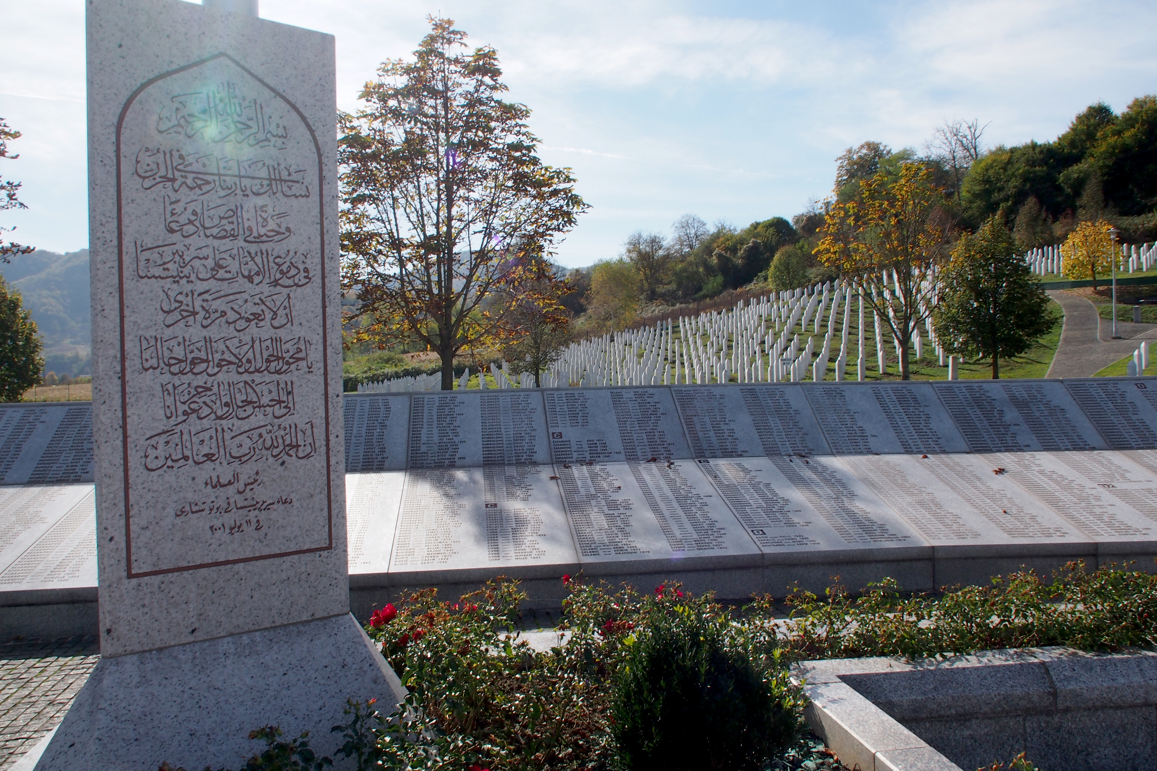 Srebrenican hautausmaa