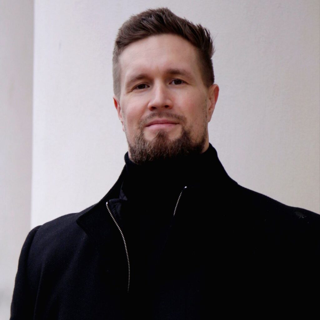 Bruno Jäntti lähikuvassa